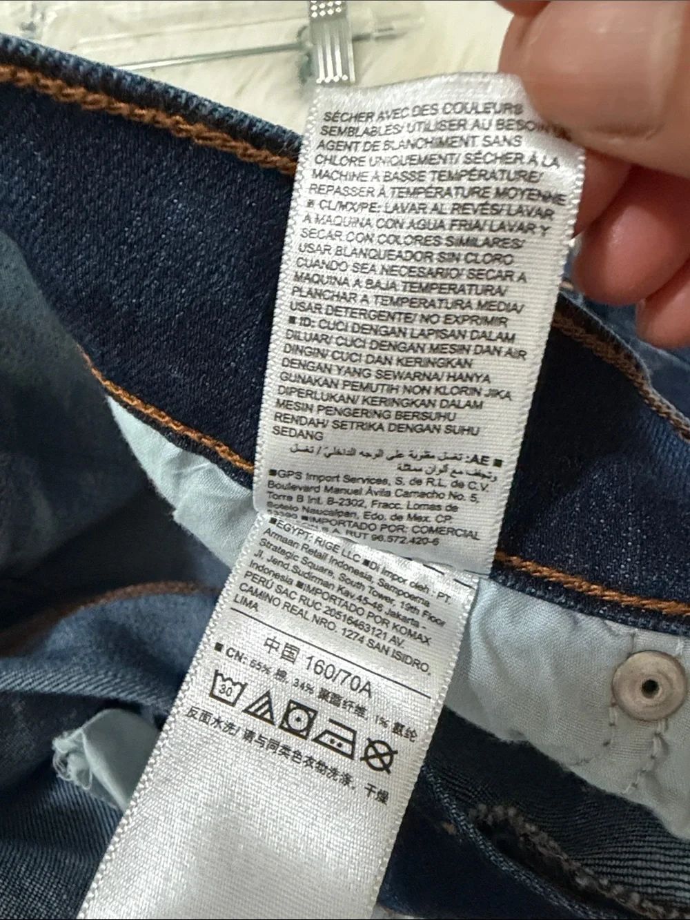 Old Navy Dark Blue Flared Crop Jeans Size 6 - Picture 7 of 10